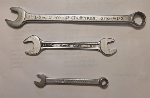 Lot wrenches challenger - 3,