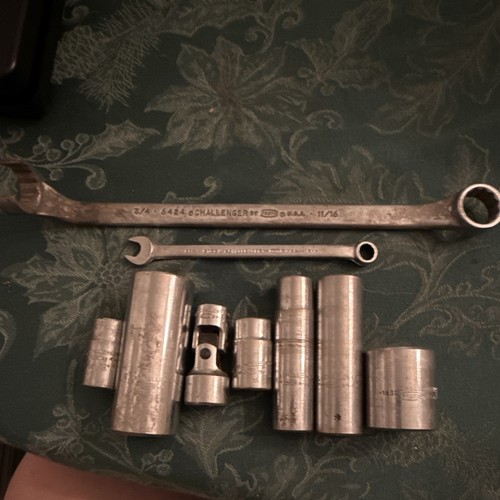 Lot seven sockets two - lot,